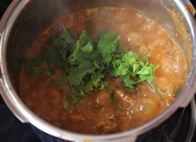 coriander & mint leaves added to mutton korma recipe