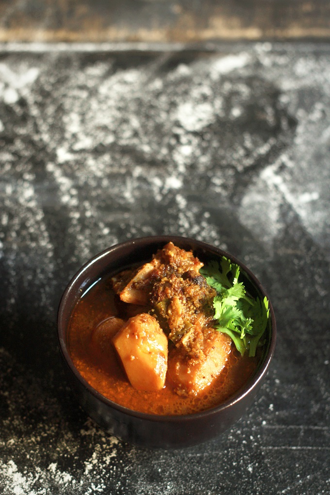 Arvi Gosht Recipe-A delicious and absolutely incredible arbi gravy made with mutton in tamarind sauce