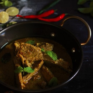 A very easy and tasty mutton chops curry recipe made in yogurst sauce with freshly ground spices.