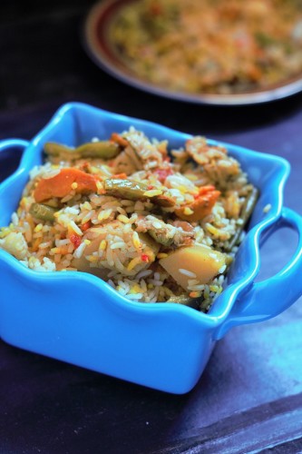 Easy Vegetable Biryani Recipe in Pressure Cooker - Simple, Easy, Quick and Delicious. Need I say more for this awesome vegetable biryani recipe. A perfect whole some meal when you are short on time made with a variety of vegetables.