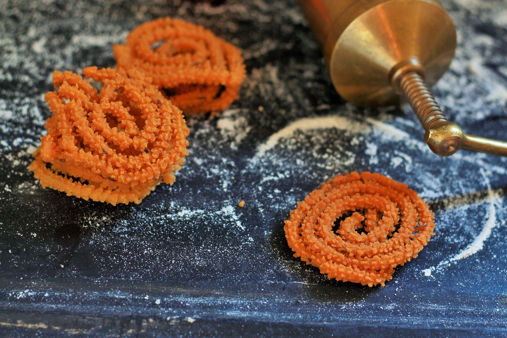 Rice Flour Chakli Recipe, How to make South Indian Murukku Fas Kitchen