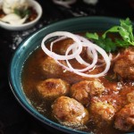 Mutton Kofta Curry or the Indian Meatball Curry recipe, a delicious kofta curry made with mutton mince in succulent onion tomato gravy with aromatic Indian spices. The koftas will be soft on the inside when you follow the simple tip that I have provided in this post