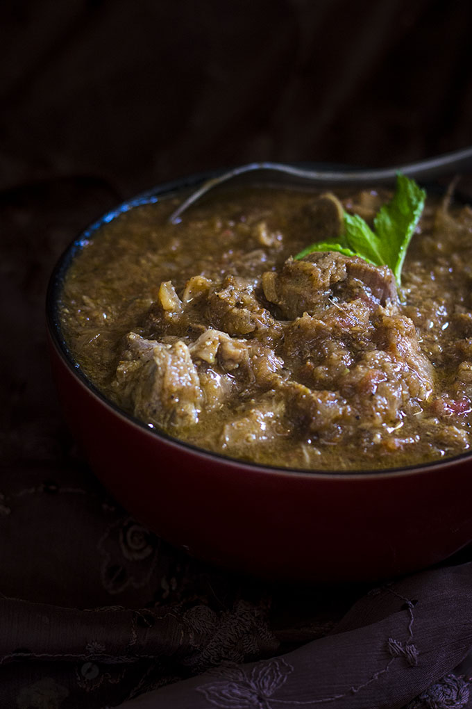 Chettinad Mutton Gravy Recipe or the chetiinad mutton kulambu. Learn how to make chettinad mutton gravy recipe in simple and easy way. If you have been following my blog regularly you would have noticed that I am big fan of Chettinad cuisine. And it's not surprising either.