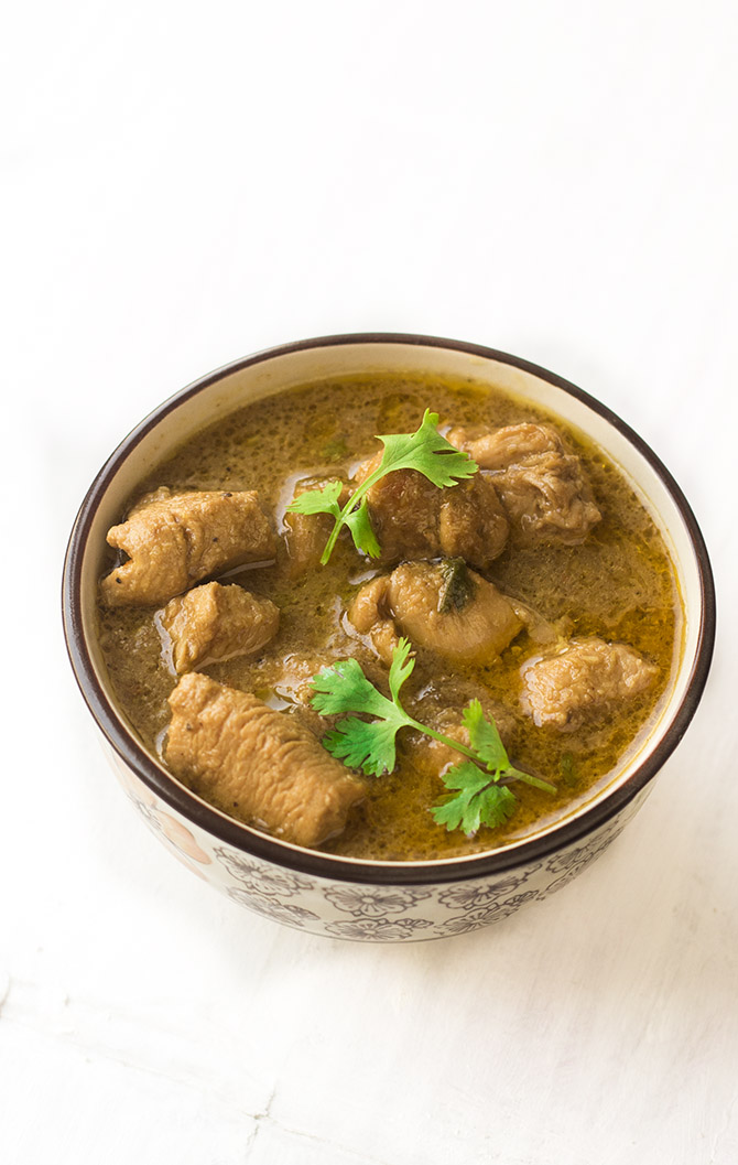 Chettinad Nattu Kozhi Kulambu is a delicious chicken gravy made with the country hen. Made with lot of spices, this is a really yummy gravy that goes well with rice or roti.