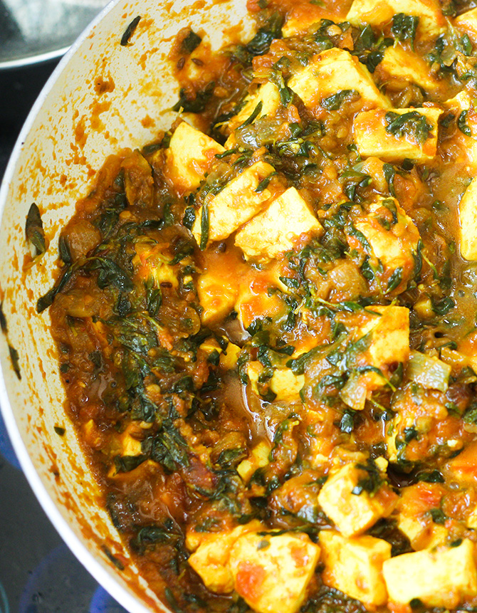 Methi paneer recipe or the paneer methi recipe is a lovely dish that is so simple yet so tasty. The methi paneer is made with the Indian cottage cheese and fenugreek leaves.