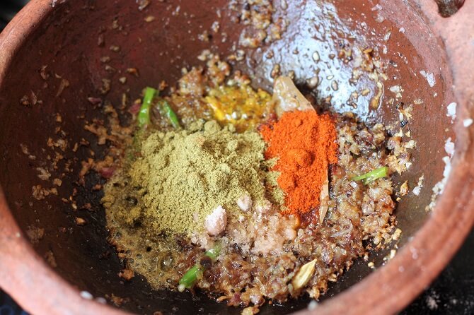 whole spices and green chilli in onion